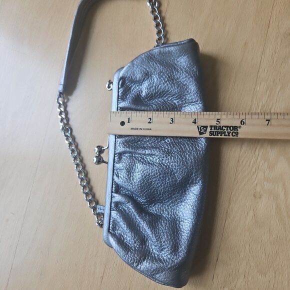 Talbots Metallic Grey Pewter shoulder bag chain strap pebbled leather kisslock - Picture 11 of 11